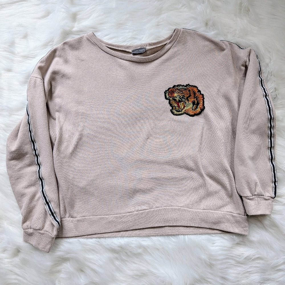 Sans Souci Knit Sweater Cream Black Roaring Tiger Patch M Y2K Streetwear